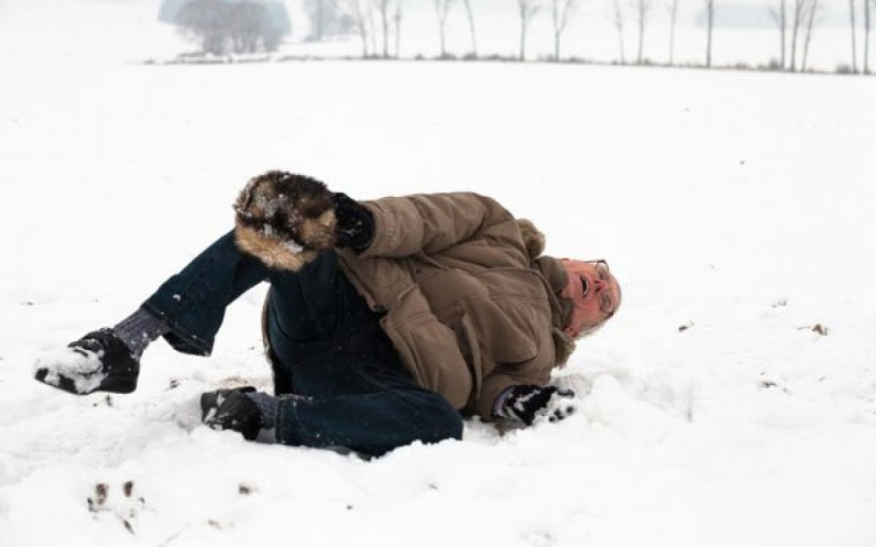 Sürüşsəniz, zərbənin gücünü azaltmaq üçün oturun - FHN-dən TÖVSİYƏ