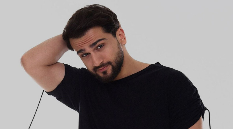 Çalışsam, muğam oxuya bilərəm – Müğənni Coni