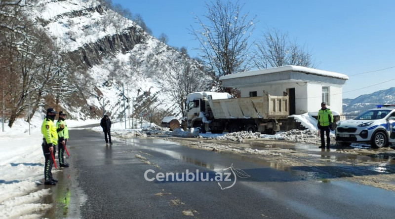Lerikdə qar uçqunu 20-ə yaxın kəndə gediş-gəlişi çətinləşdirib - FOTO/ VIDEO