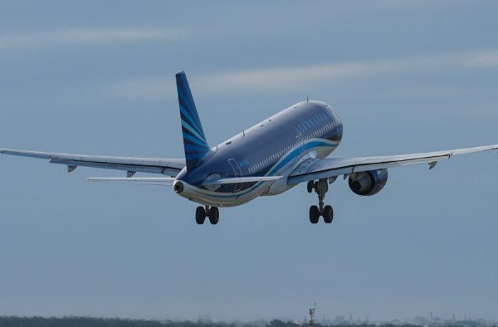 AZAL: Bakı-Moskva marşrutu üzrə gecikən reyslər baş tutub - YENİLƏNİB