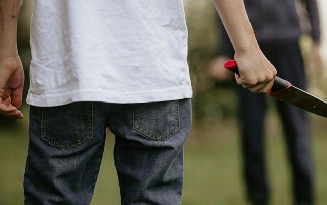 Biləsuvarda dava qanla bitdi: Söyüş üstündə bıçaqlandı