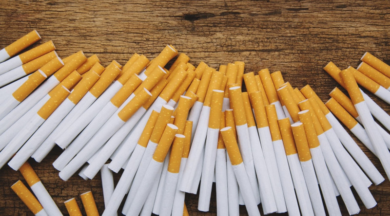 Azərbaycanda siqaret BAHALAŞDI