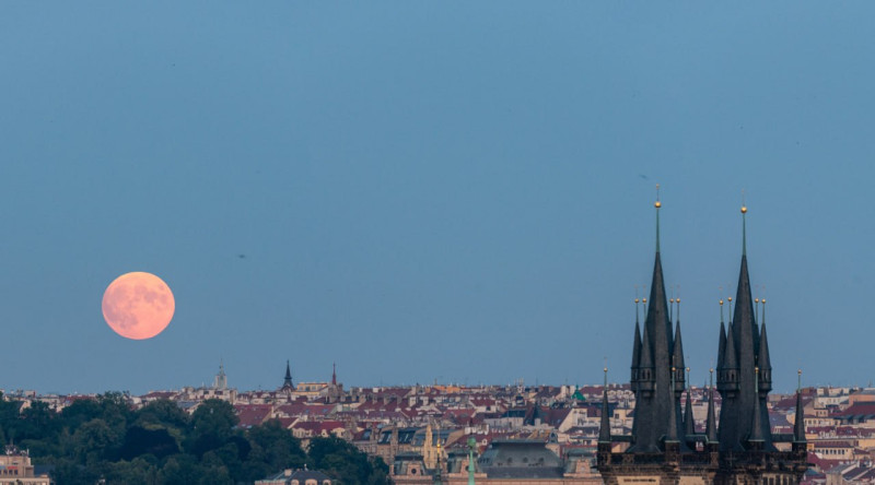 2025-ci ilin ilk Ay tutulması başlayıb