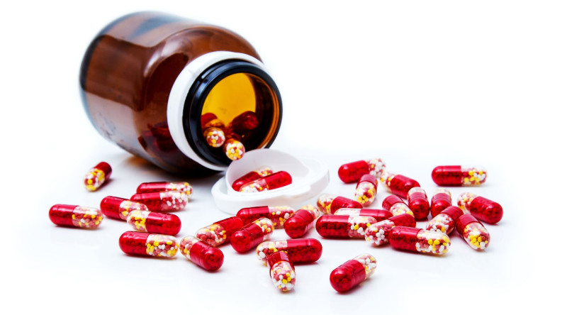 Tarif Şurası dərmanların qiymətlərinə əl gəzdirdi