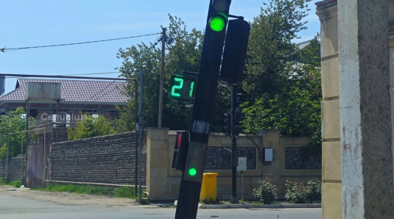 Cəlilabadda işıqfor təhlükə saçır