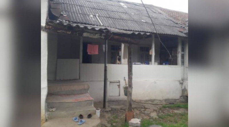 Yardımlıda qəzalı evin sahibi: “İmkanımız yoxdur” - FOTO