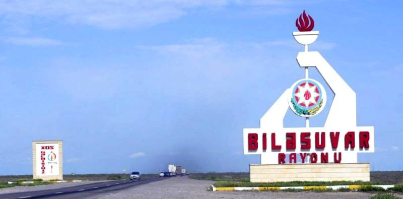 Biləsuvarda məktəb direktoru və sabiq müavini arasında qalmaqal – Dövlət Agentliyi məhkəməyə verildi