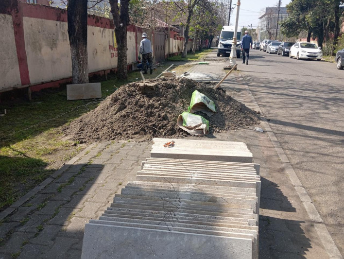 Lənkəranda abadlıq işləri davam etdirilir - FOTO