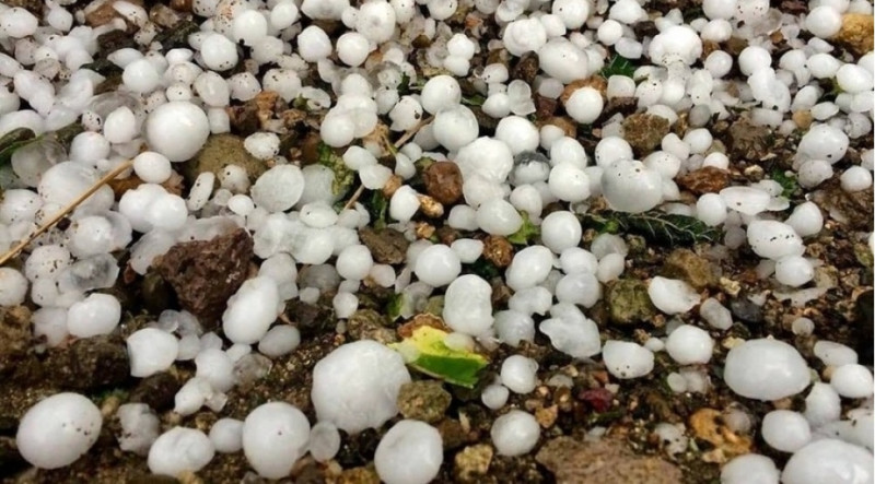 Yardımlıya diametri 11 millimetr olan dolu düşüb – FAKTİKİ HAVA