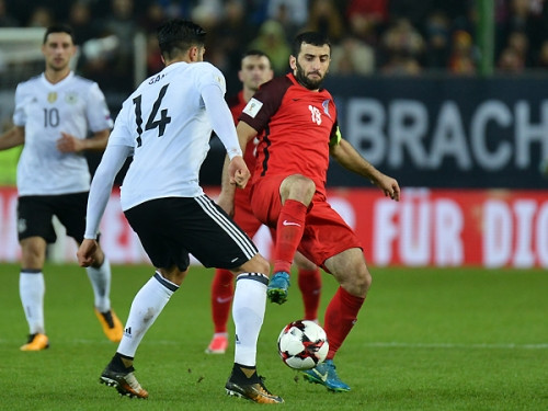 Xəzər Lənkəranın sabiq kapitanı peşəkar futbola qayıdır