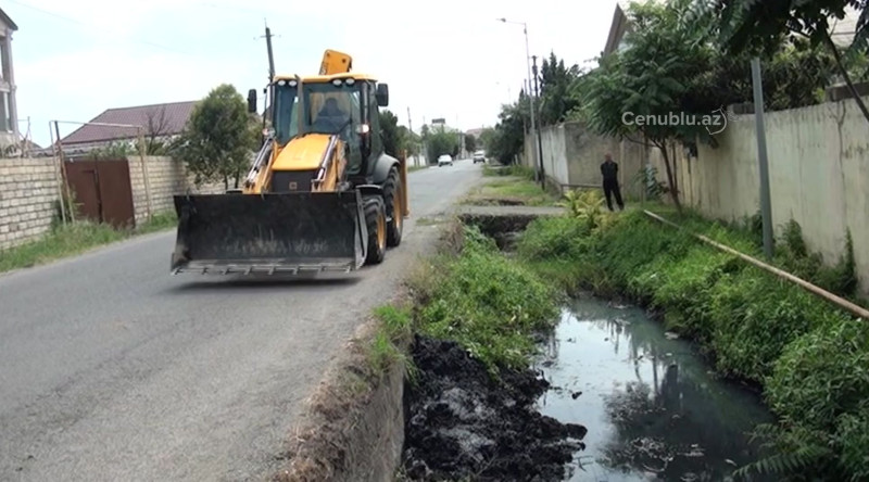 Lənkəranda kollektor və suötürücü kanallar təmizlənir - VİDEO