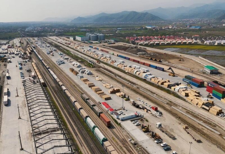 Astara yük terminalının tikintisi bitdikdən sonra gömrükdən sutkada 800 yük maşını keçə biləcək