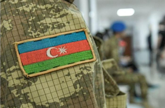 Baş nazirdən dinc dövrdə hərbi xidmətə yararsız şəxslərlə bağlı QƏRAR