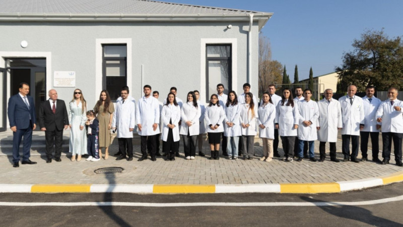 Leyla Əliyeva və Alena Əliyeva LDU-nun nəzdində yaradılmış Baytarlıq Klinikası ilə tanış olublar