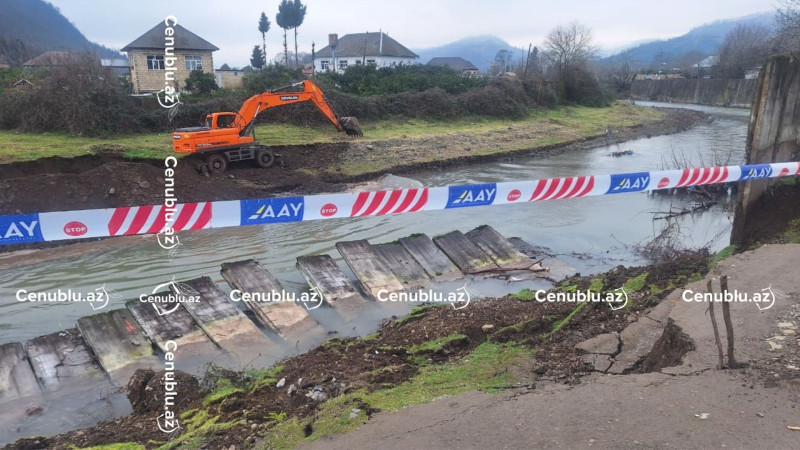 Astarada torpaq sürüşməsi olub