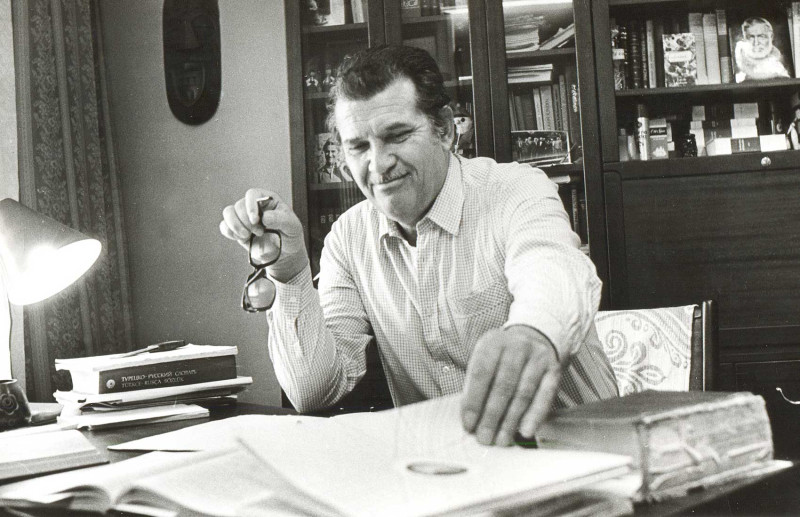 Astaralı tarixçi Ziya Bünyadovun anım günüdür