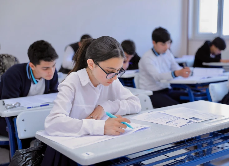Bu gün 58 min şagird imtahan verəcək