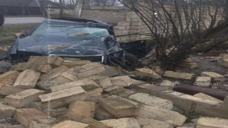 Masallıda avtomobil daş hasara çırpılıb, 21 yaşlı sürücü ölüb