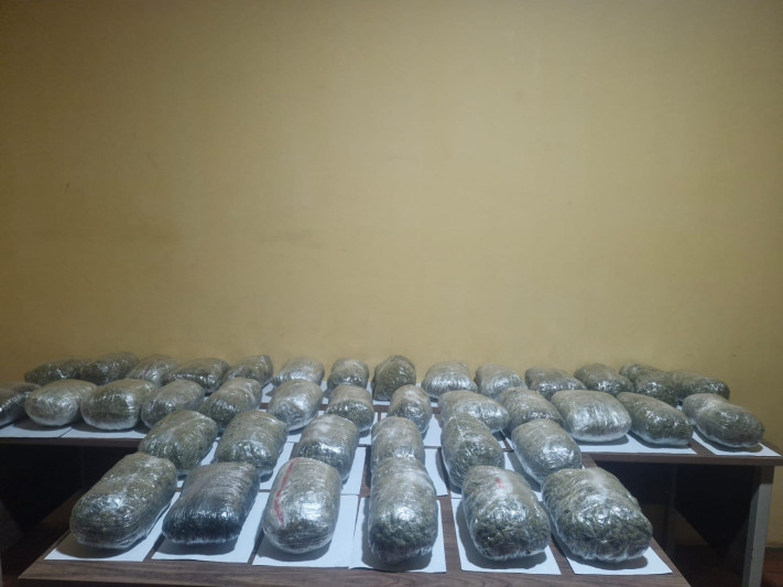 İrandan külli miqdarda narkotikin keçirilməsinin qarşısı alınıb