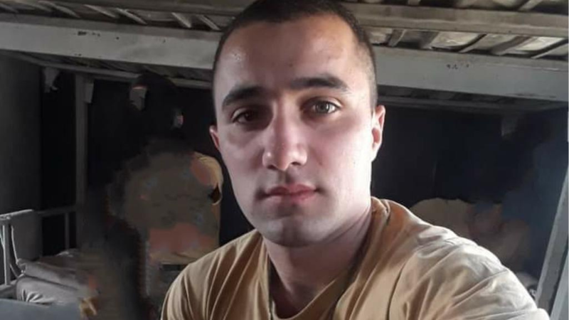 Yaralı yoldaşını döyüşdən çıxararkən şəhid olan igidimiz