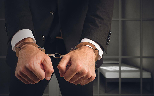 Ötən gün dövlət xidmətinin rüşvətə görə saxlanılan vəzifəli şəxslərinin TAM SİYAHISI