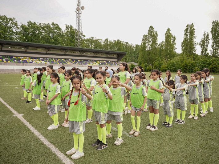 Lənkəranda qızlar üçün futbol festivalı keçirilib