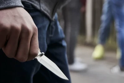 Cəlilabadda ata oğlunun döydüyü şagirdin valideynini bıçaqladı