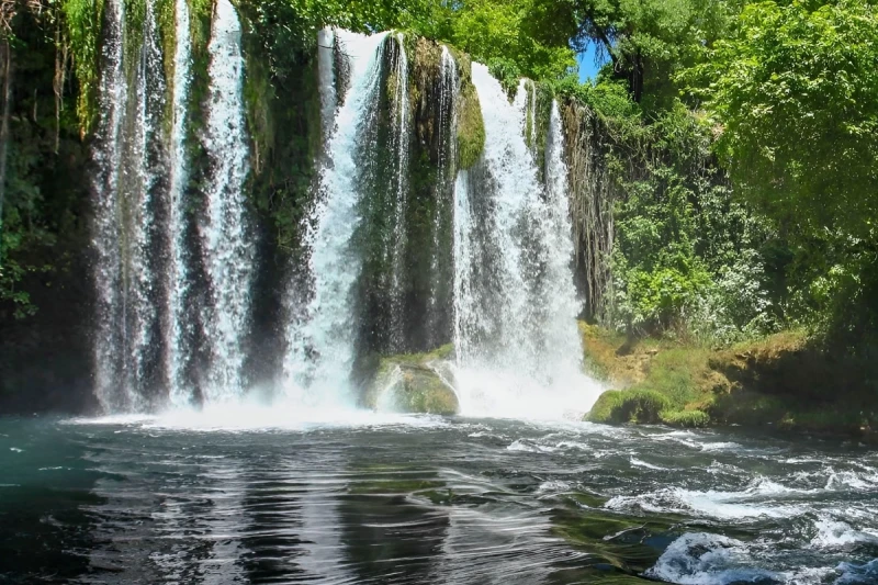 Lənkəranda bir nəfər Bumda çimərkən batıb