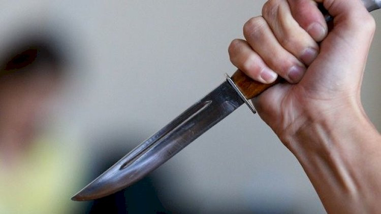 Biləsuvarda 64 yaşlı qadın qonşusu tərəfindən bıçaqlanıb