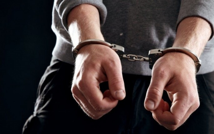 Sevgilisinin nənəsini bıçaqladı, bacısının qolunu sındırdı – MƏHKƏMƏ