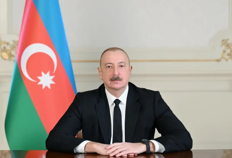 Dövlət məktəblərində müəllimlərin geyim tələblərinə riayət olunması hüquqi müstəvidə təsbit edilib