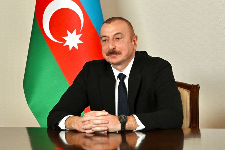 İlham Əliyevin sosial media hesablarında Azərbaycan Əlifbası və Dili Günü ilə bağlı paylaşım edilib