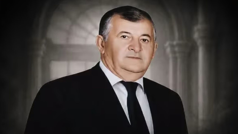 Şuşa fatehinin atası vəfat etdi