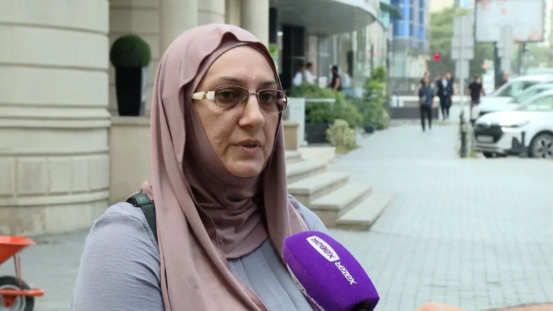 Komada olan pasiyent niyə dövlət xəstəxanasına köçürülmür? - Ana DANIŞDI