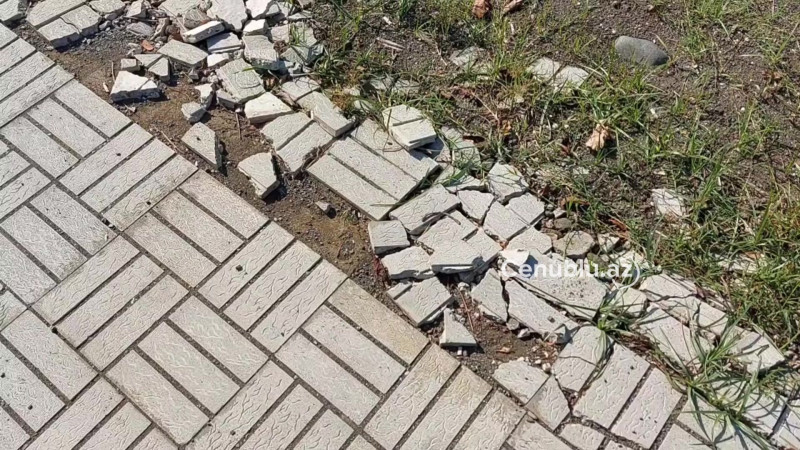 Lənkəranda yeni salınan piyada yolu bir neçə aya dağıldı - VİDEO