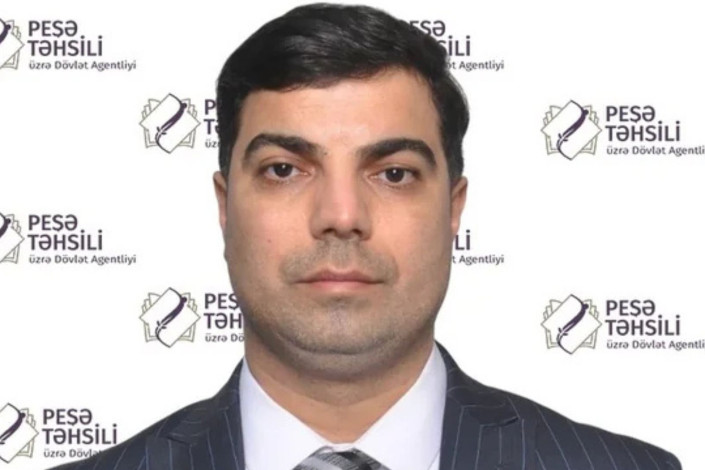 Tələbə liseyə direktor təyin olundu