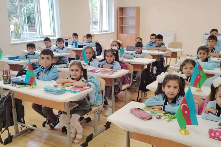 Saatlıda 1176 şagirdlik məktəb tamamilə yenidən quruldu