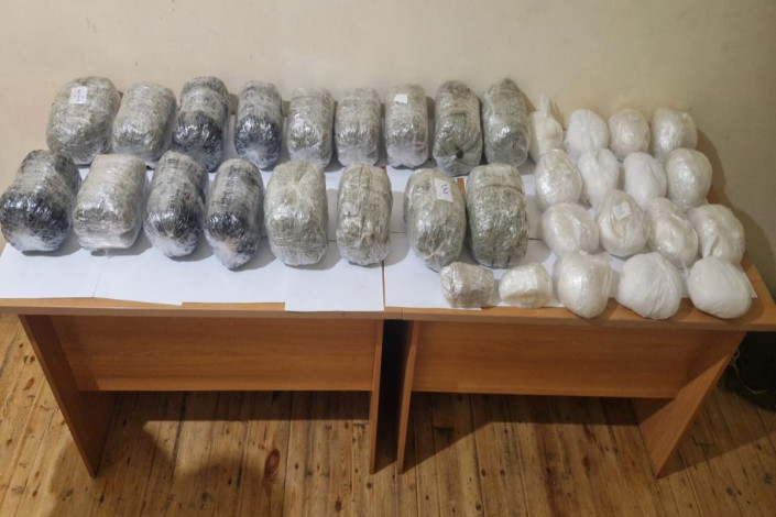 İranla sərhəddə qaçaqmalçılar atəş açaraq qaçıblar