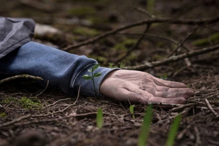 Astarada kişi evinin həyətində ölü tapıldı