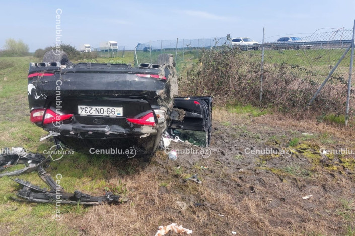 Lənkəranda qəza: Avtomobil aşıb