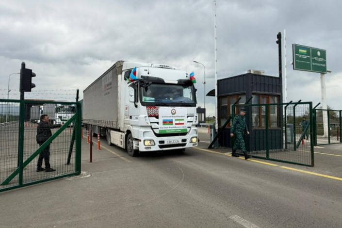 Azərbaycan İrana 200 ton humanitar yardım göndərib