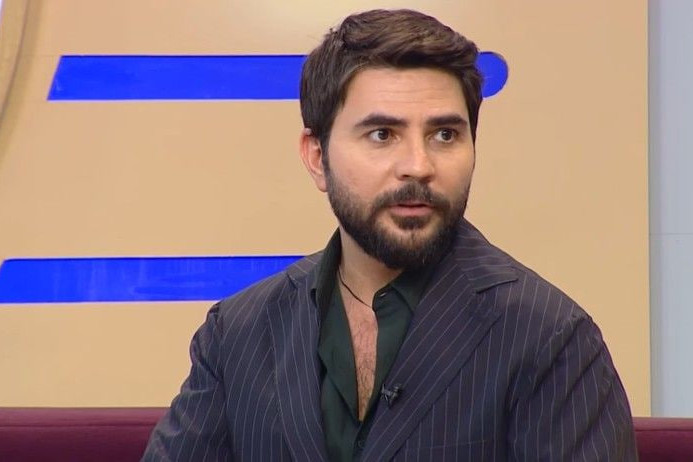 Elçin Cəfərov: "Avtomobilim satıb kliplərimə xərclədim"