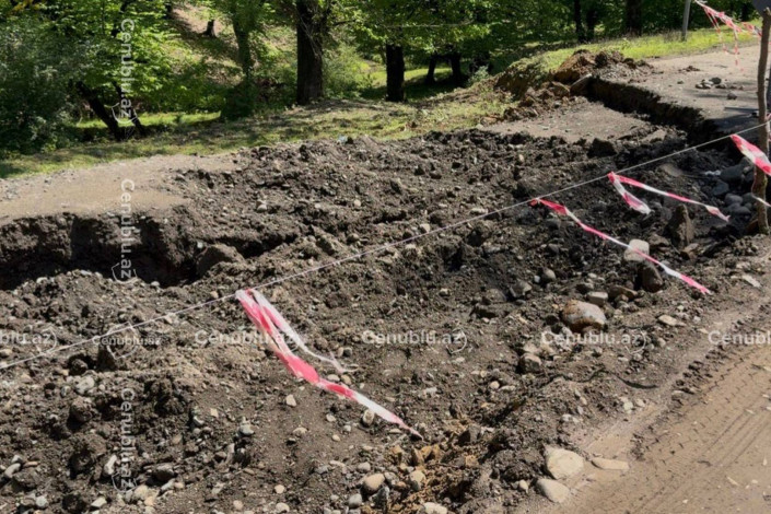Lənkəranın 6 kəndini birləşdirən yolda torpaq sürüşməsi genişlənib
