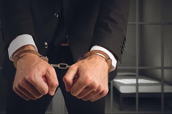 Ötən gün dövlət xidmətinin rüşvətə görə saxlanılan vəzifəli şəxslərinin TAM SİYAHISI