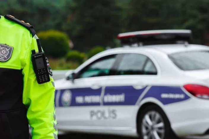 Yol polisi bayram günləri ilə bağlı hərəkət iştirakçılarına müraciət edib