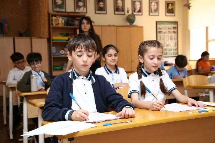 Şagirdlərin elektron yerdəyişməsi başlayıb