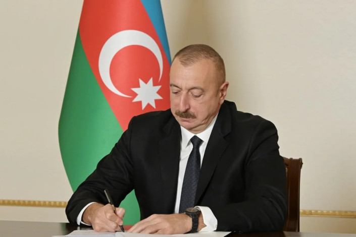 İlham Əliyev bəzi hərbçiləri təltif etdi - SƏRƏNCAM