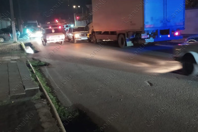 Lənkəran: yük maşını ilə minik avtomobili toqquşub