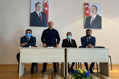 Məşhur astaralı məşqçi Aslan Ağayevlə məktəblilərin görüşü keçirilib