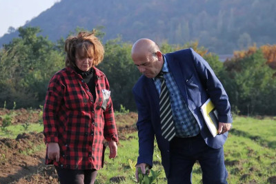 Bağçılıq və meyvəçilik sahəsinin fermerlərinə məsləhət xidməti göstərilib